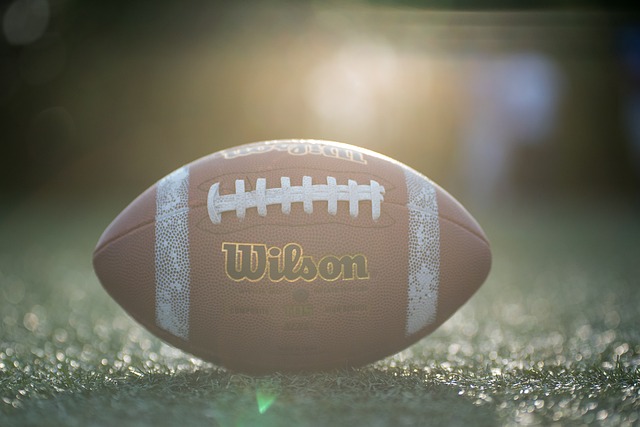 场边教练的表情太真实