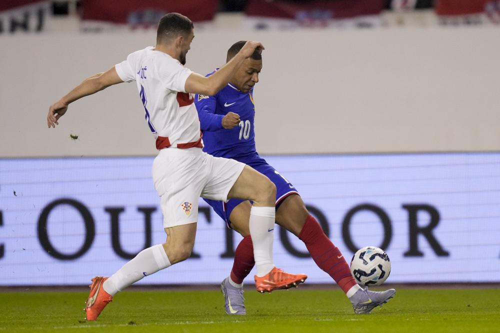 篮球NBA球员合约更新信息公开